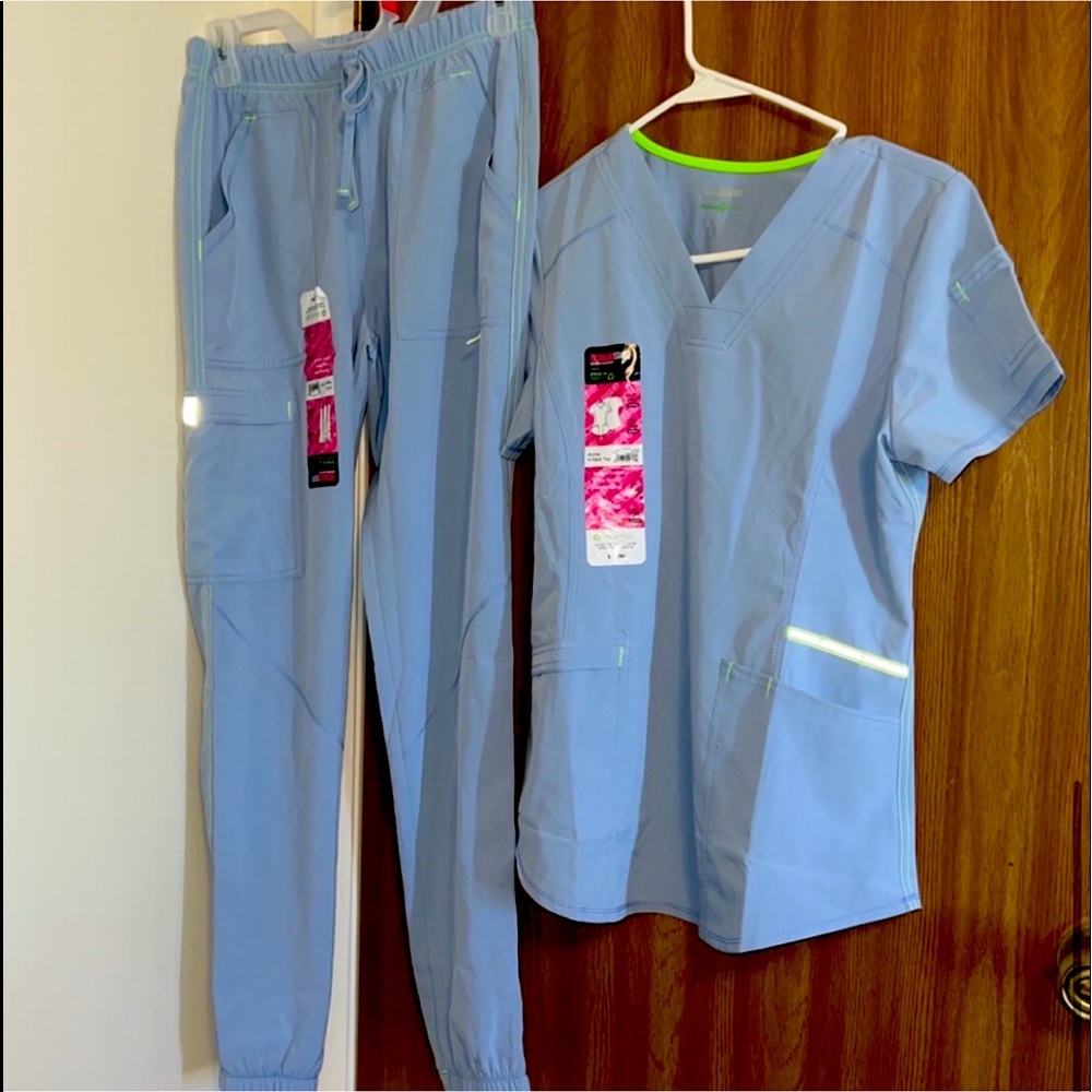 Brand new size XS scrub set with tags